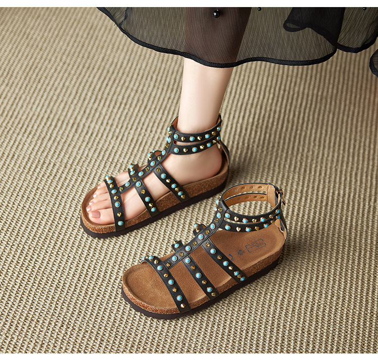 Sandal nữ hở mũi đế dày 4.5 cm phong cách Bohemian đinh tán — đen chi tiết 7