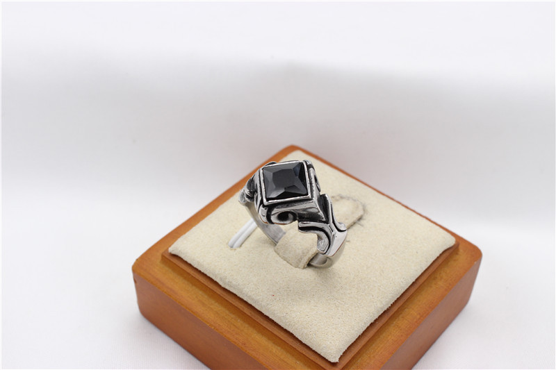 Rhombus Pattern Retro Rhombus Titanium Steel Men's Rings