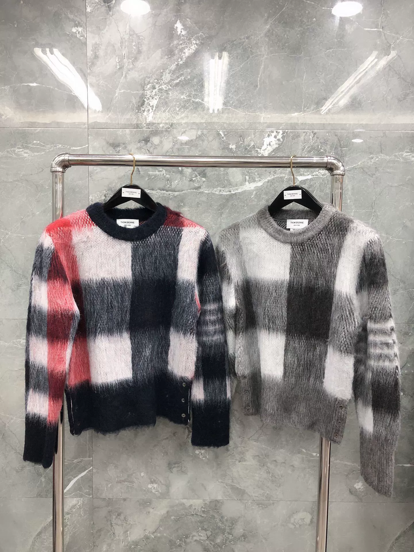 [Factory Store] Вязаный свитер из мохера мужской и женский трехцветный семена точечный жаккард four-bar круглый вырез