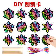 跨境冬日圣诞节装饰刮刮卡 冬天雪花DIY刮刮画生日派对装饰吊饰