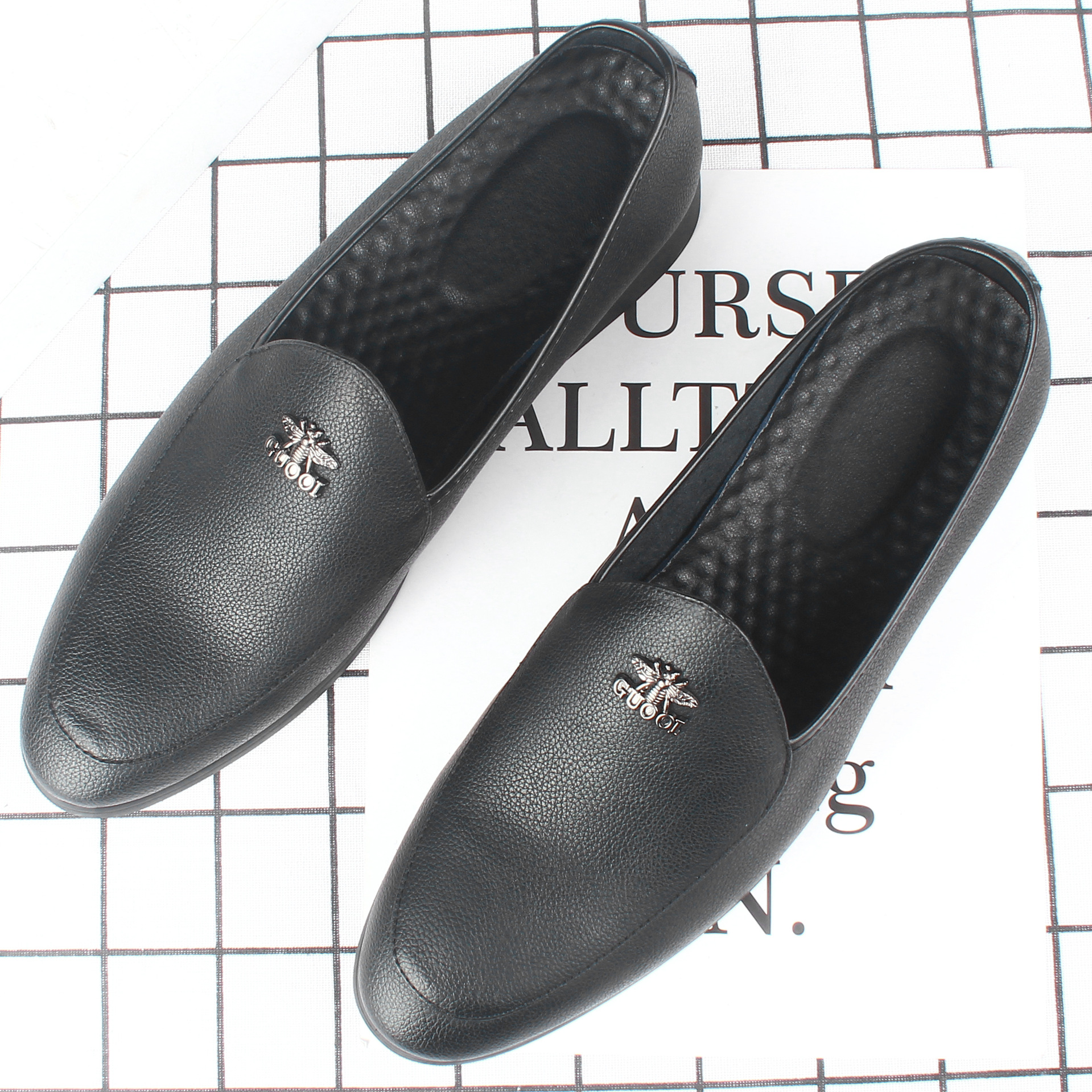 2022�¿�͸����Ƥ��ɫһ�ŵ�СƤЬ�ж���Ь����Ӣ�׳�Ь95