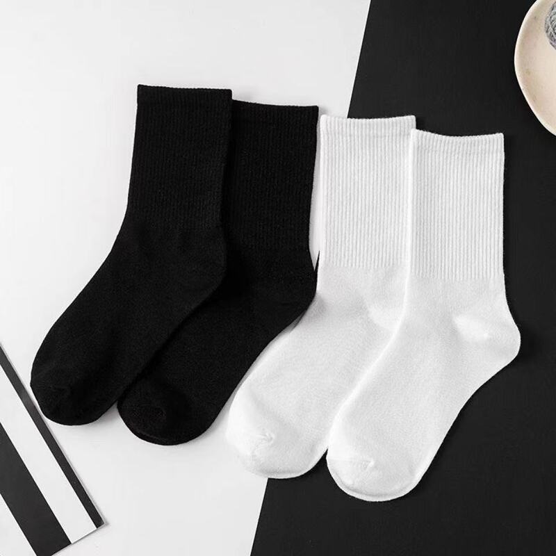 Black and White High Socks, Versatile Men's Mid-Calf Socks, Autumn and Winter Sports Pure Color Trendy Brand High-Top Couple Casual Long Socks