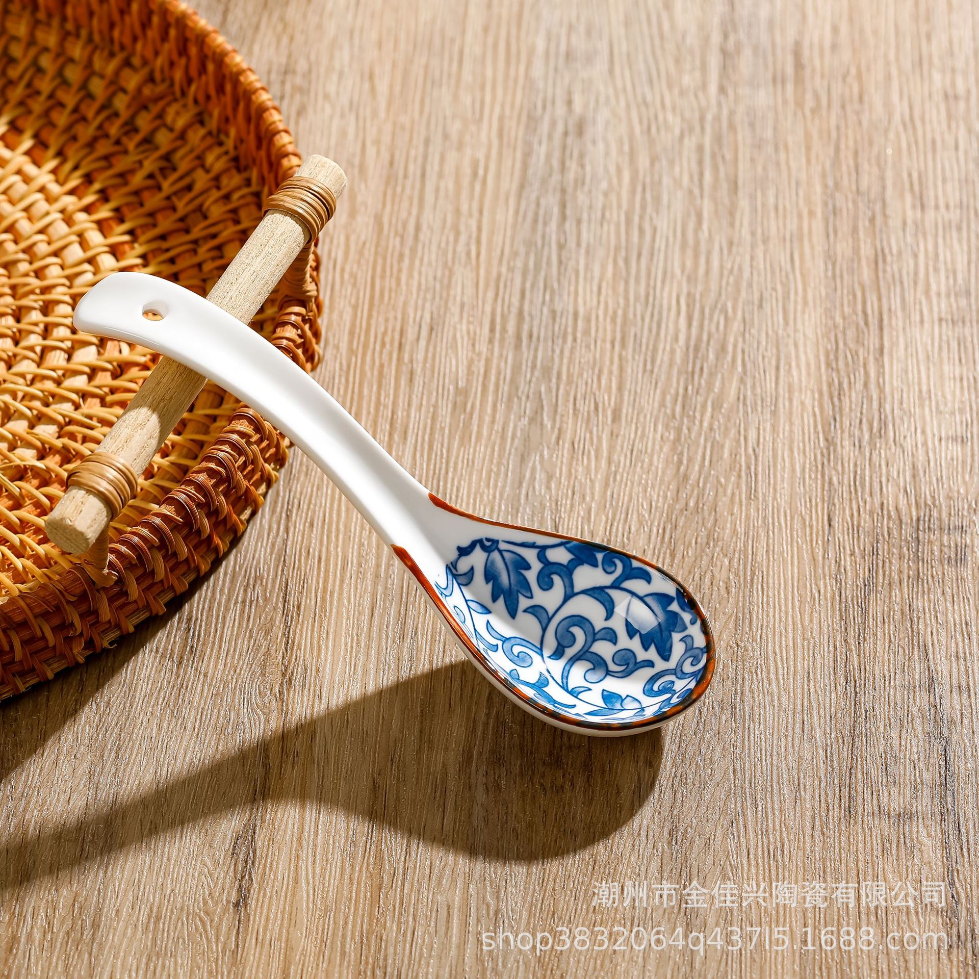Cuchara japonesa de cerámica hogar Patrón de alto aspecto ins cuchara mezcladora de viento cuchara de gran capacidad diseño de cabeza de cuchara