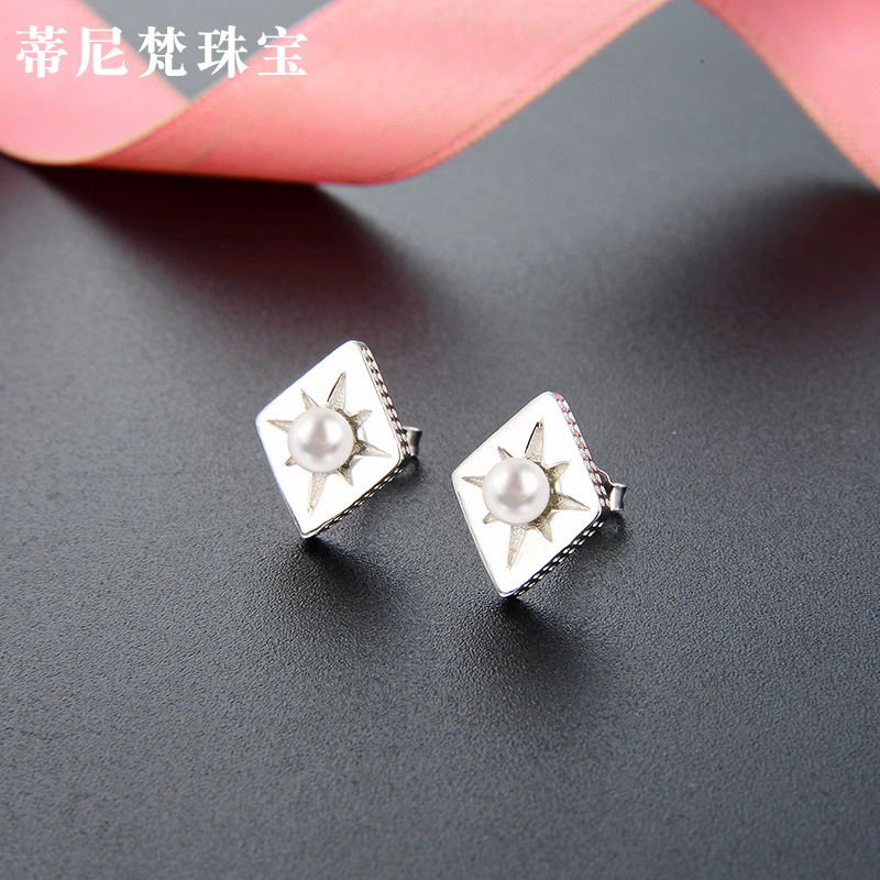 Regalo para novias accesorios populares estilo japonés y coreano s925 pendientes de perlas de plata transfronterizos Pendientes de moda en forma de diamante para mujer
