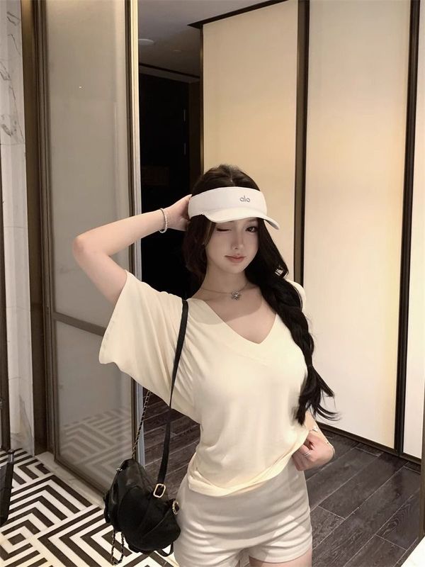 バットスリーブ V ネックウエストデザイン薄い半袖 T シャツ女性の夏痩身 2025 新しいグレートップ|undefined