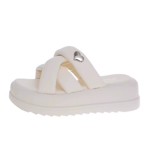 chanel style thick sole height-increasing sandals for women, 2024 new summer high-end wedge heel and beautiful one-word slippers