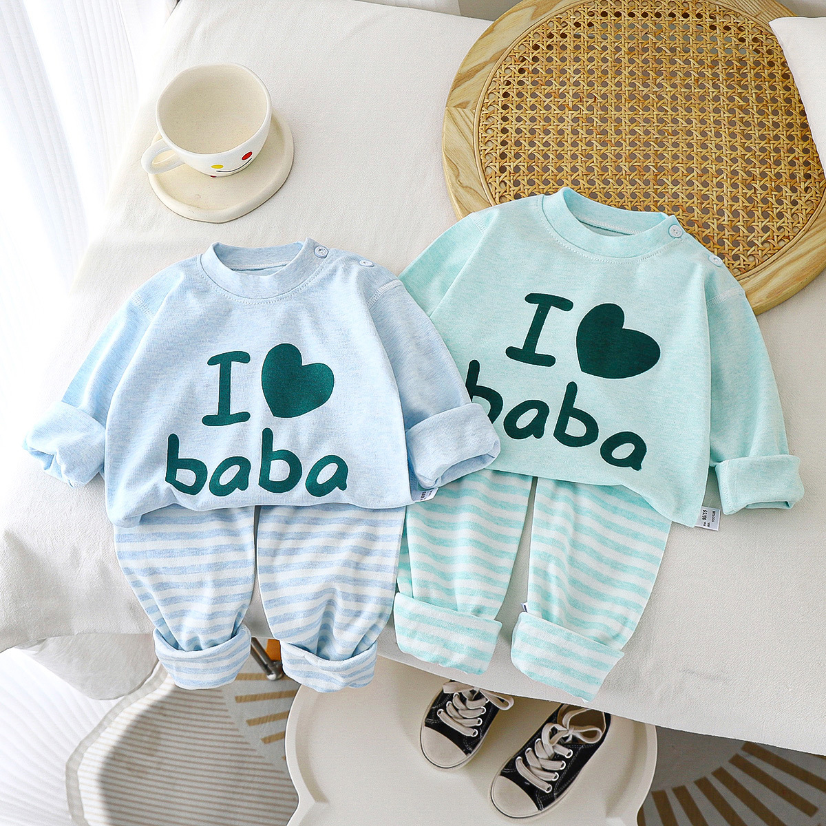 Traje de ropa interior para niños primavera y otoño nuevo estilo niño algodón bebé servicio a domicilio niñas pantalones largos pijamas ropa para niños al por mayor