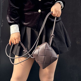�羳2025�¿�B�ҕr�г���ţƤ�ֹ��������μ�б��С�����K�Y����
