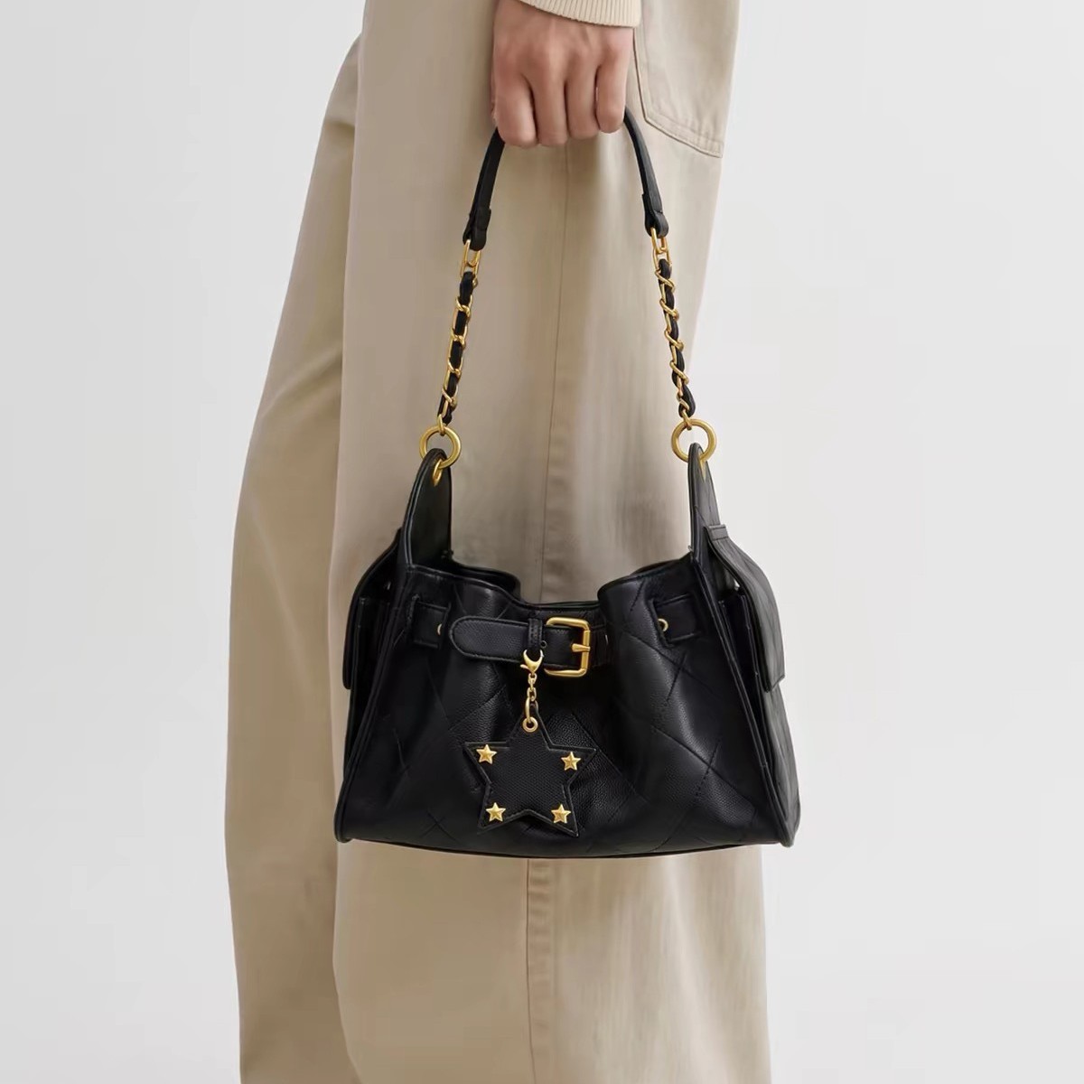 Original Design·Hoyo Night Star Bag, White Tia Chain Bucket Bag, 2026 New Crossbody Quilted Bag