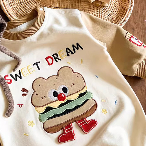 Baby cartoon hooded one-piece suit spring and autumn long-sleeved climbing clothes for men and women babies going out, sleeping clothes for newborns.
