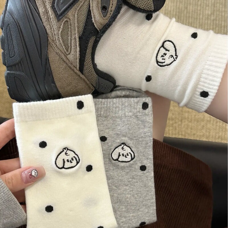 Korean Style Ins Fashionable Solid Color Wave Dot Embroidered Puppy Head Mid-Tube Socks Spring and Autumn Simple All-Match Academic Style Stacking Socks Korean Style Ins Fashionable Solid Color Wave Dot Embroidered Puppy Head Mid-Tube Socks Spring and Autumn Simple All-Match Academic Style Stacking Socks
