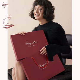 围巾;成人帽;丝巾