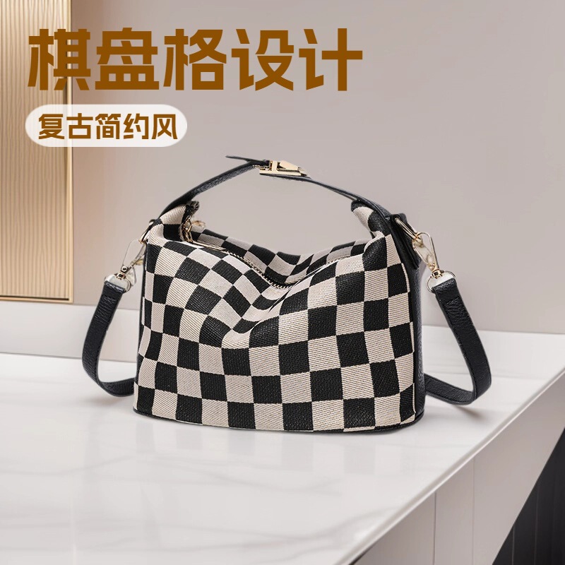Canvas Bag Crossbody Bag Amazon Niche Black and White Checkerboard Pattern Women's Plaid Shoulder Bag Women's Structured Three-Dimensional