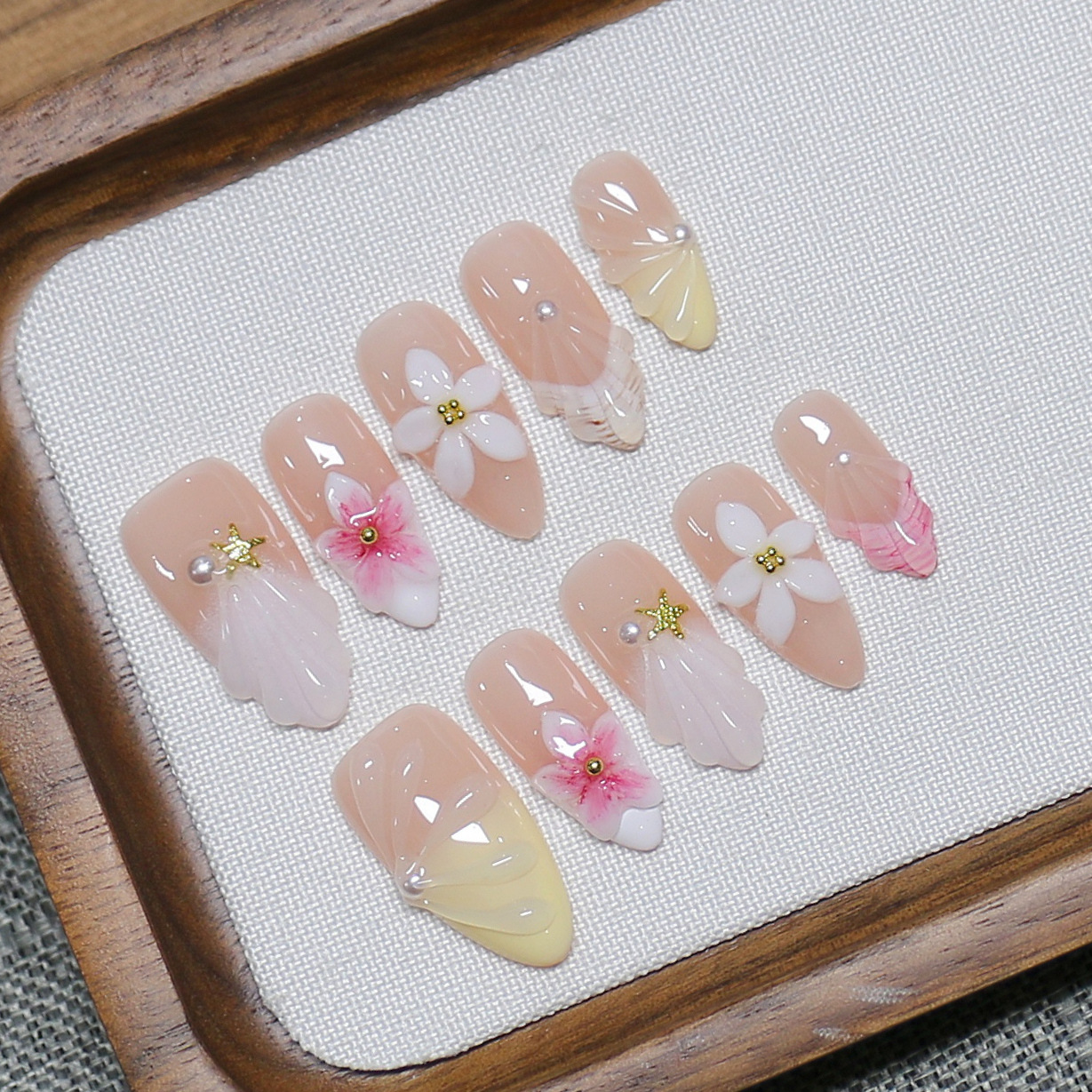 [Colección de manicuras talladas] comercio exterior transfronterizo exclusivamente para usar a mano puro parche de uñas falsas de almendras de estilo europeo y americano