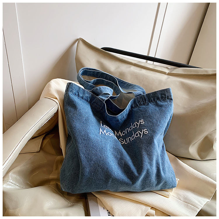Bolsa de lona de vaquín retrógrado americano bolsas de hombro bordadas de gran capacidad bolsas de mano versátiles para estudiantes de clase
