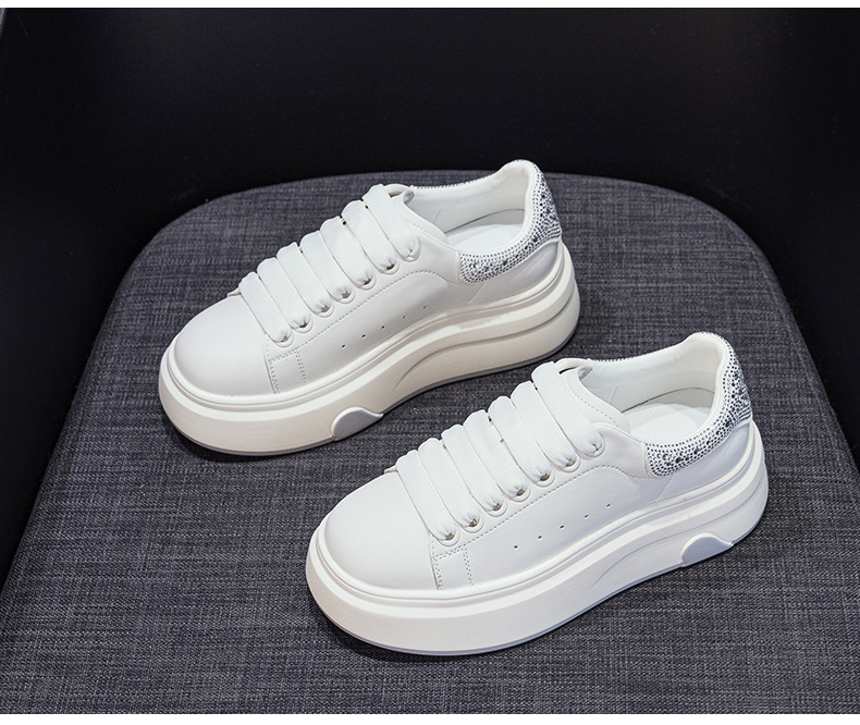 Giày sneaker nữ đế dày kiểu Hàn Quốc hình trái tim, cổ thấp, phong cách thời trang mùa xuân 2026 — M2806 màu đỏ, M2806 màu be, M2806 màu đen chi tiết 21