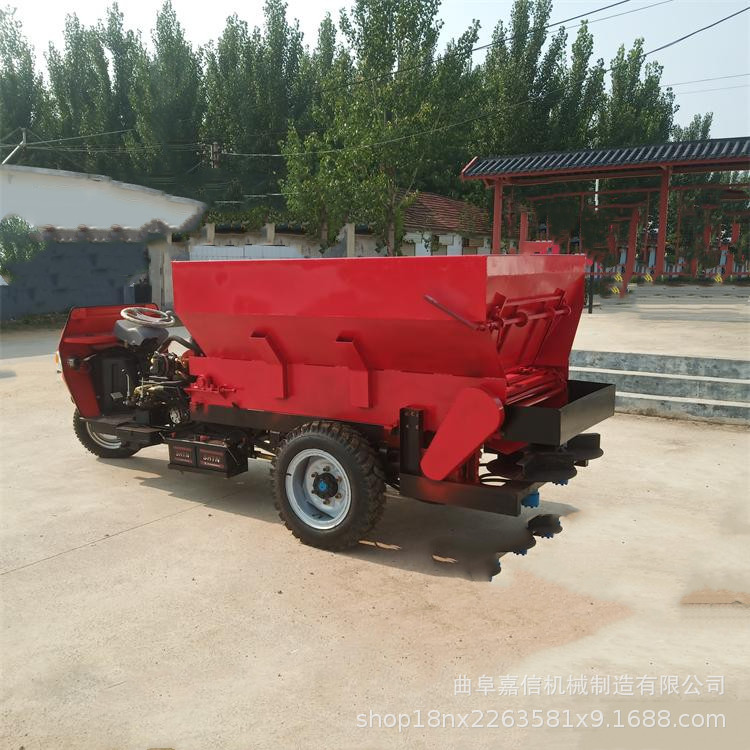 多功能抛撒机 大棚牛羊粪撒肥车 2.5方履带抛撒机