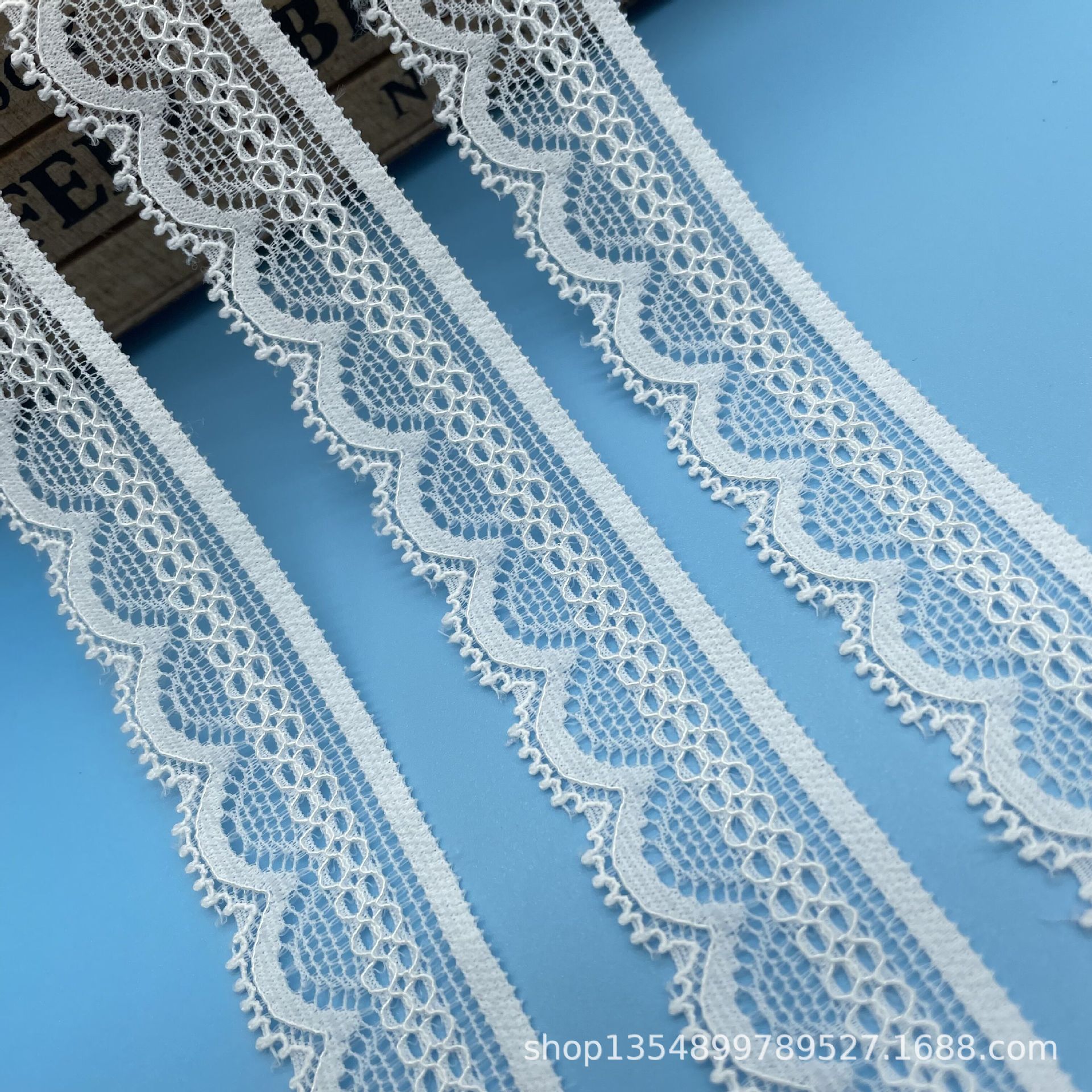 现货批发2.4cm弹力蕾丝花边更多款式欢迎咨询