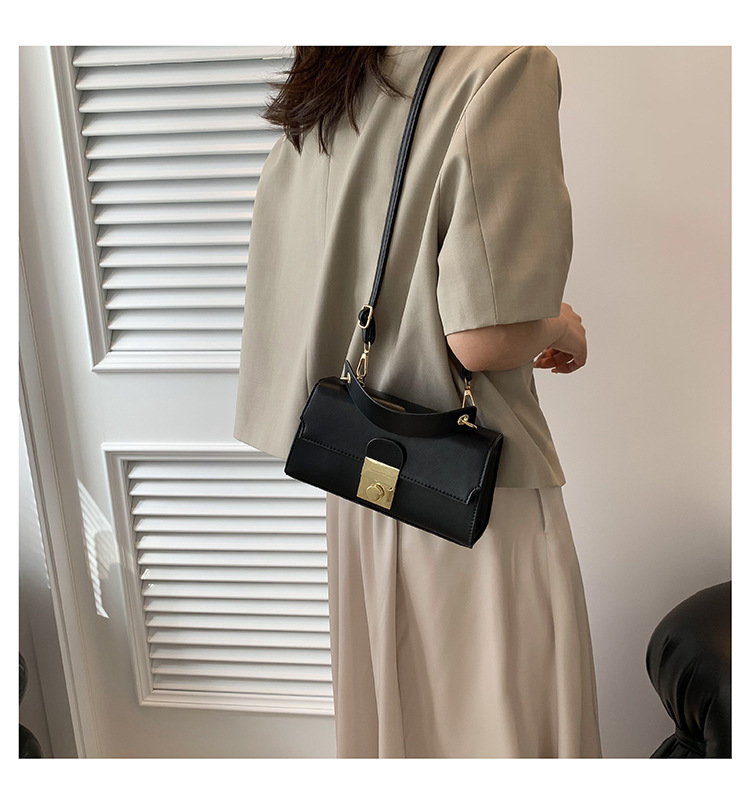 422g Weight Lock Fashion Element Lock clasp Closure Type Single Shoulder Strap Strap Type Square Bag Bags Type Daily, Street Occasion Pu Leather Material Solid Color Pattern All Seasons Season Women's Gender Elegant, Streetwear Style Square Shape Small Size Women's Small Pu Leather Solid Color Elegant Streetwear Lock Square Lock Clasp Square Bag 14