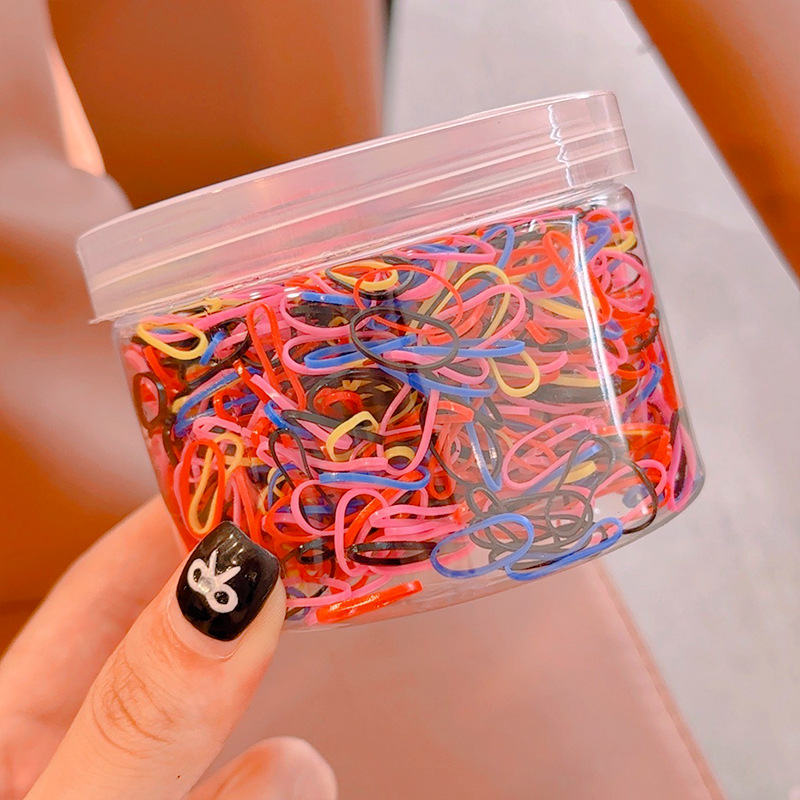 작은 얇은 원의 색상은 약 1000입니다.