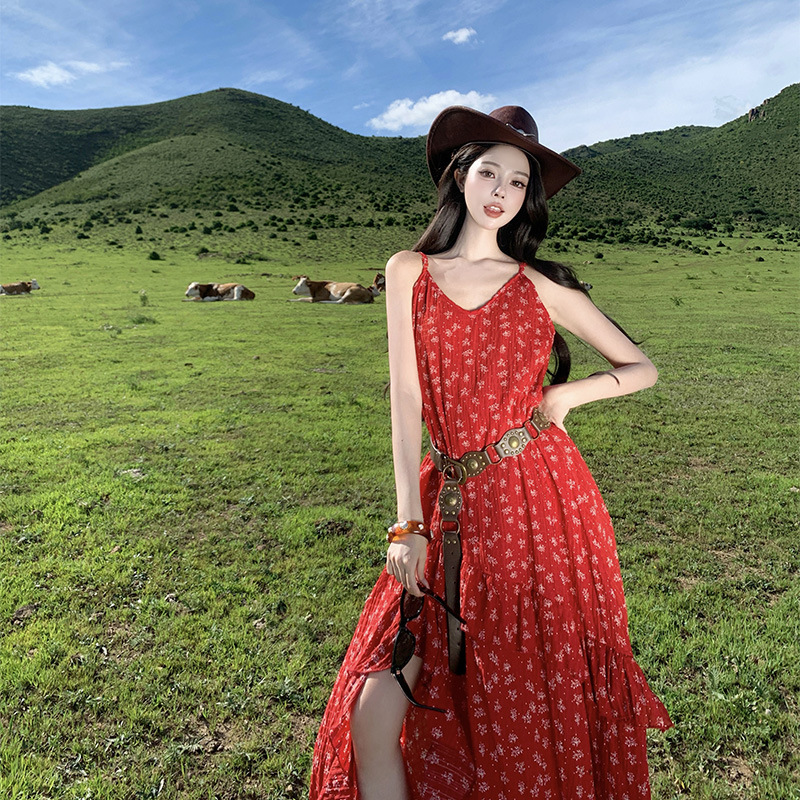 波西米亚红色碎花连衣裙女夏海边度假开叉吊带裙新疆草原旅游穿搭|undefined