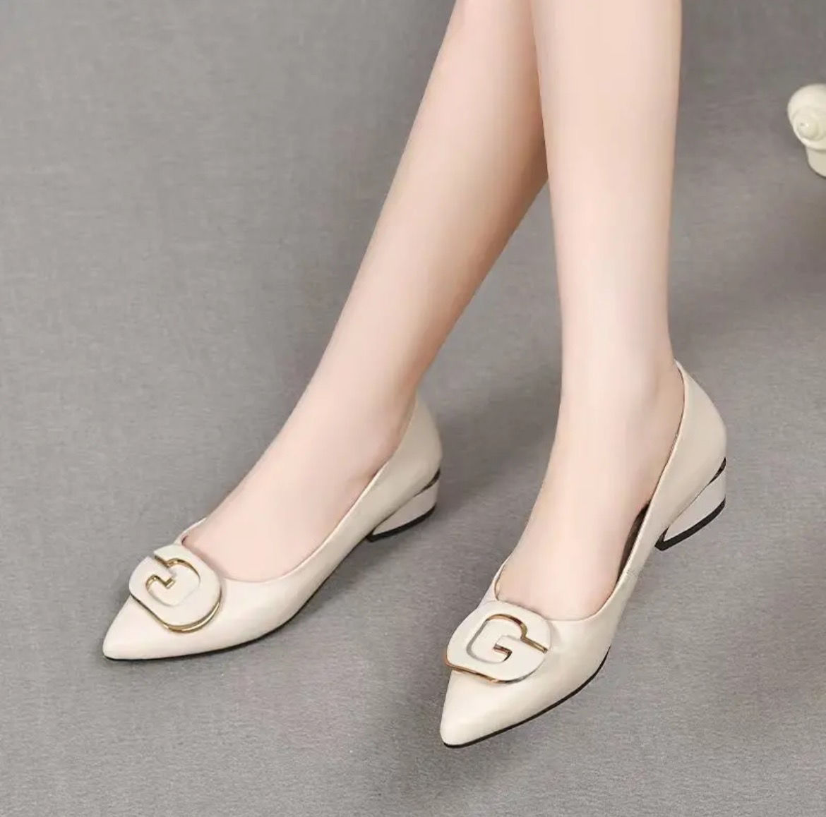 Giày cao gót mũi nhọn nữ da bò thật mềm, gót 6 cm, form ôm chân thoải mái — Màu đen gót nhọn chi tiết 1