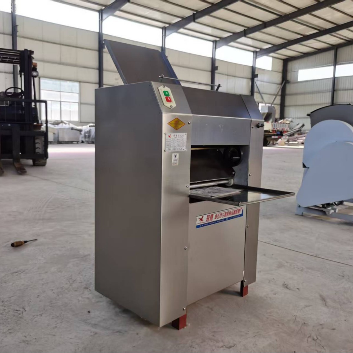 厂家销售YP-380揉面压皮机  商用压面压皮机 不锈钢揉面机压皮机