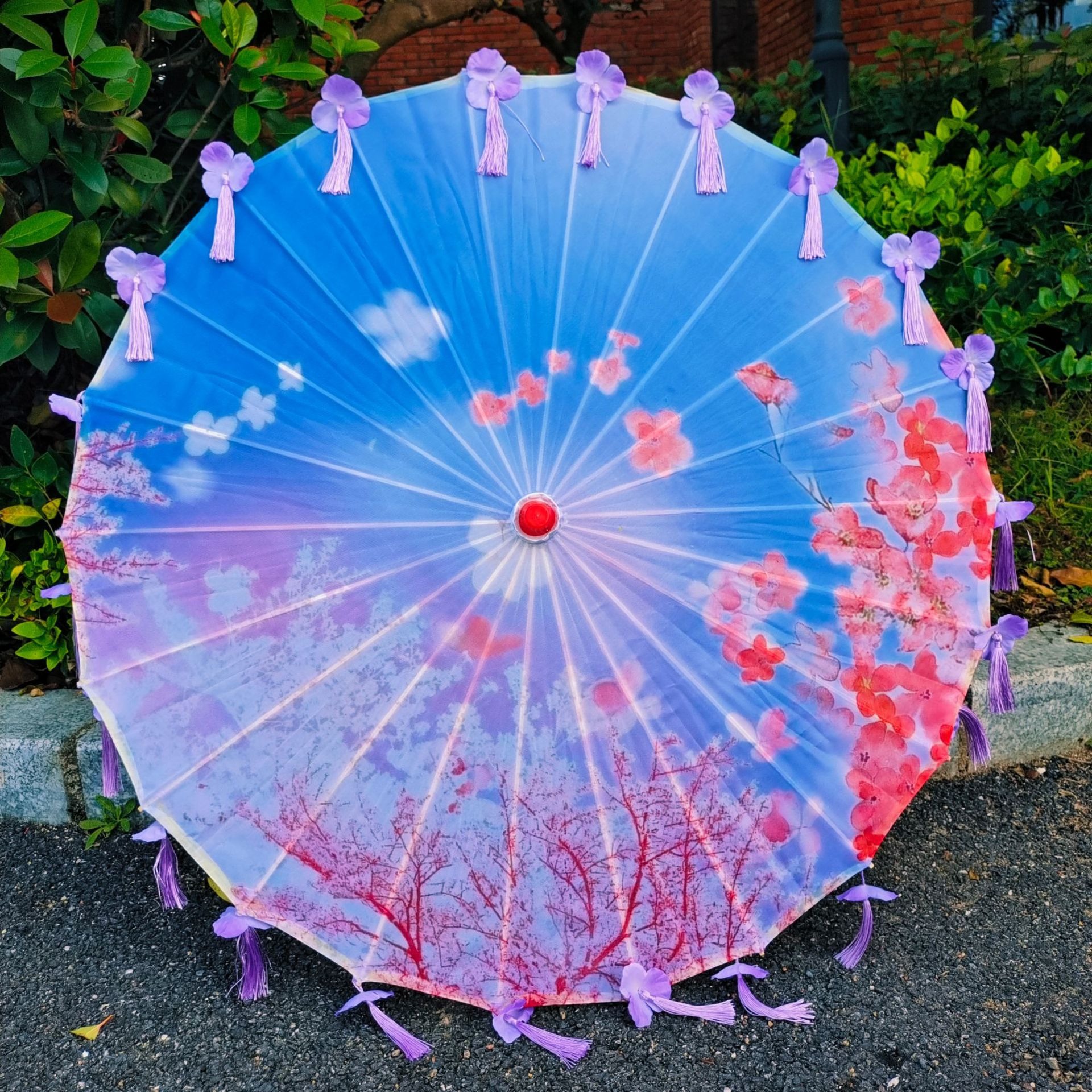 찬란한 복숭아꽃잎 우산