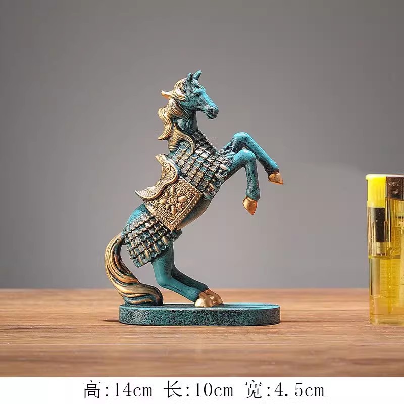 Venta al por mayor de caballos al éxito accesorios para el hogar accesorios para el hogar cerámica zodiaco artesanía de caballos decoración creativa de la casa nueva