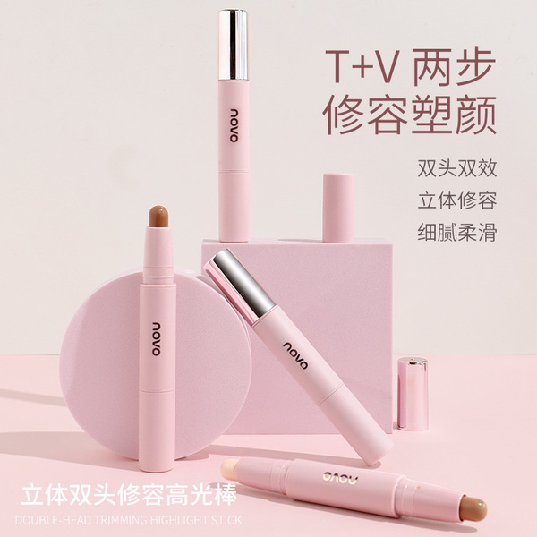 Three dimensional double-sided highlighter for contouring