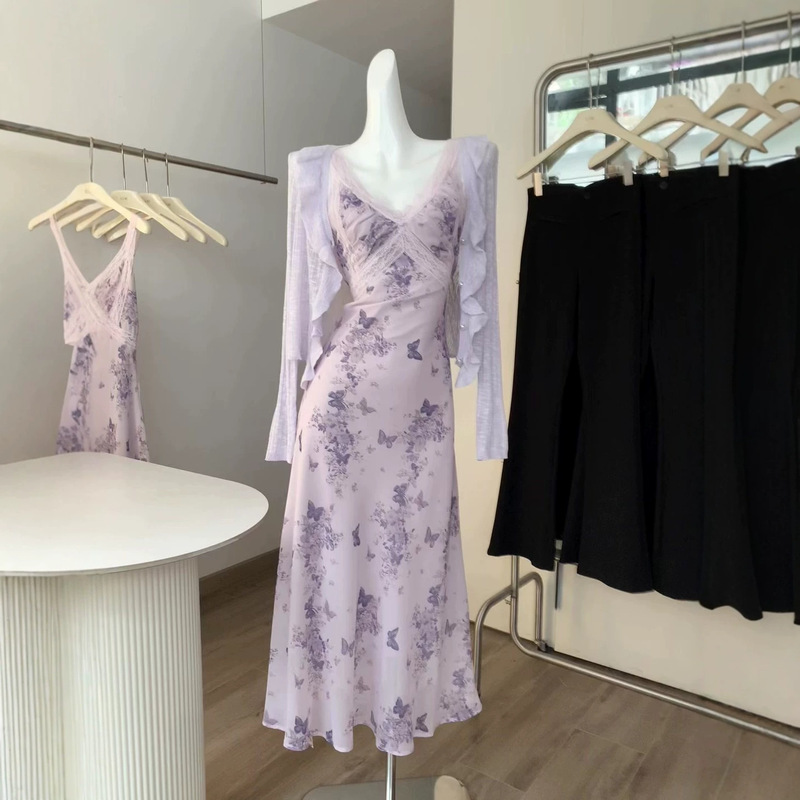"Xinxing" Light Purple Butterfly Romantic V-Neck Floral Spaghetti Strap Dress for Women, Slim Fit with Lace and Drape Effect