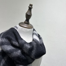 迪奈纱高货【格子围巾】绵羊毛质感世行百搭围巾外贸尾单直播优势