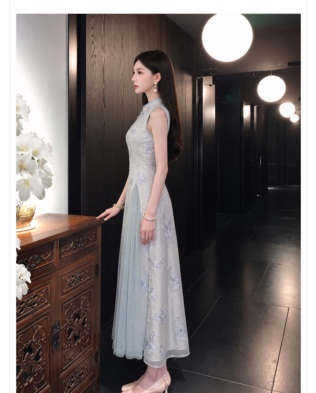 Đầm maxi nữ thắt eo kiểu sườn xám cách tân không tay dáng dài — màu xanh nhạt chi tiết 8