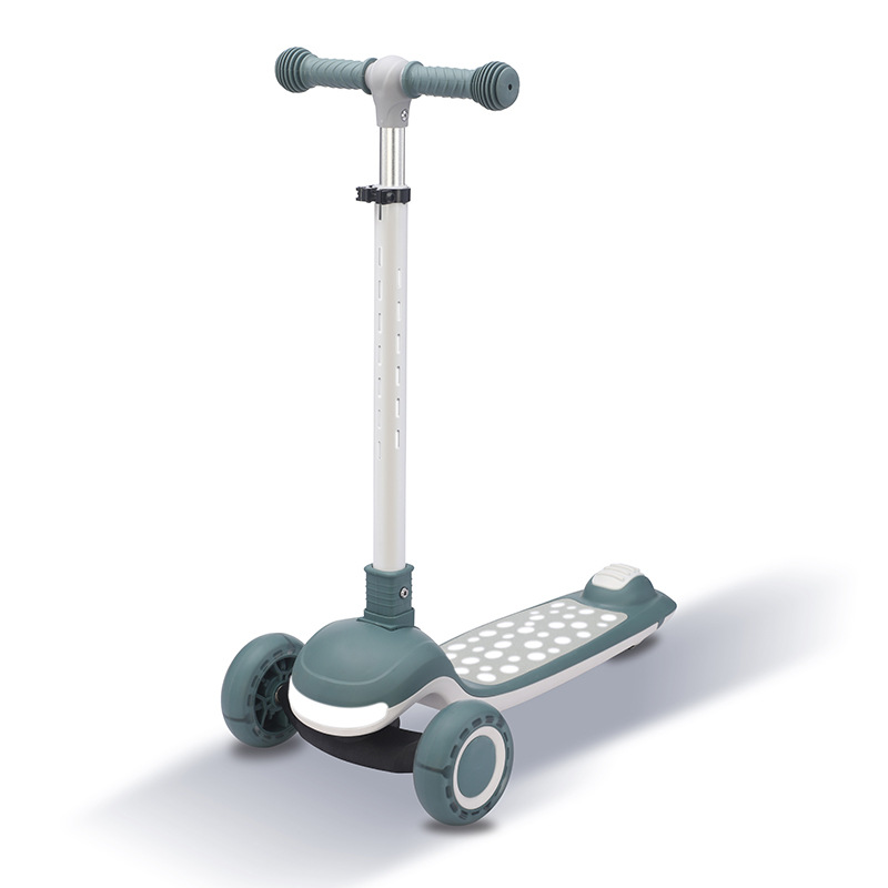 2-8 Year Old Children's Light-emitting Scooter_voghion.com