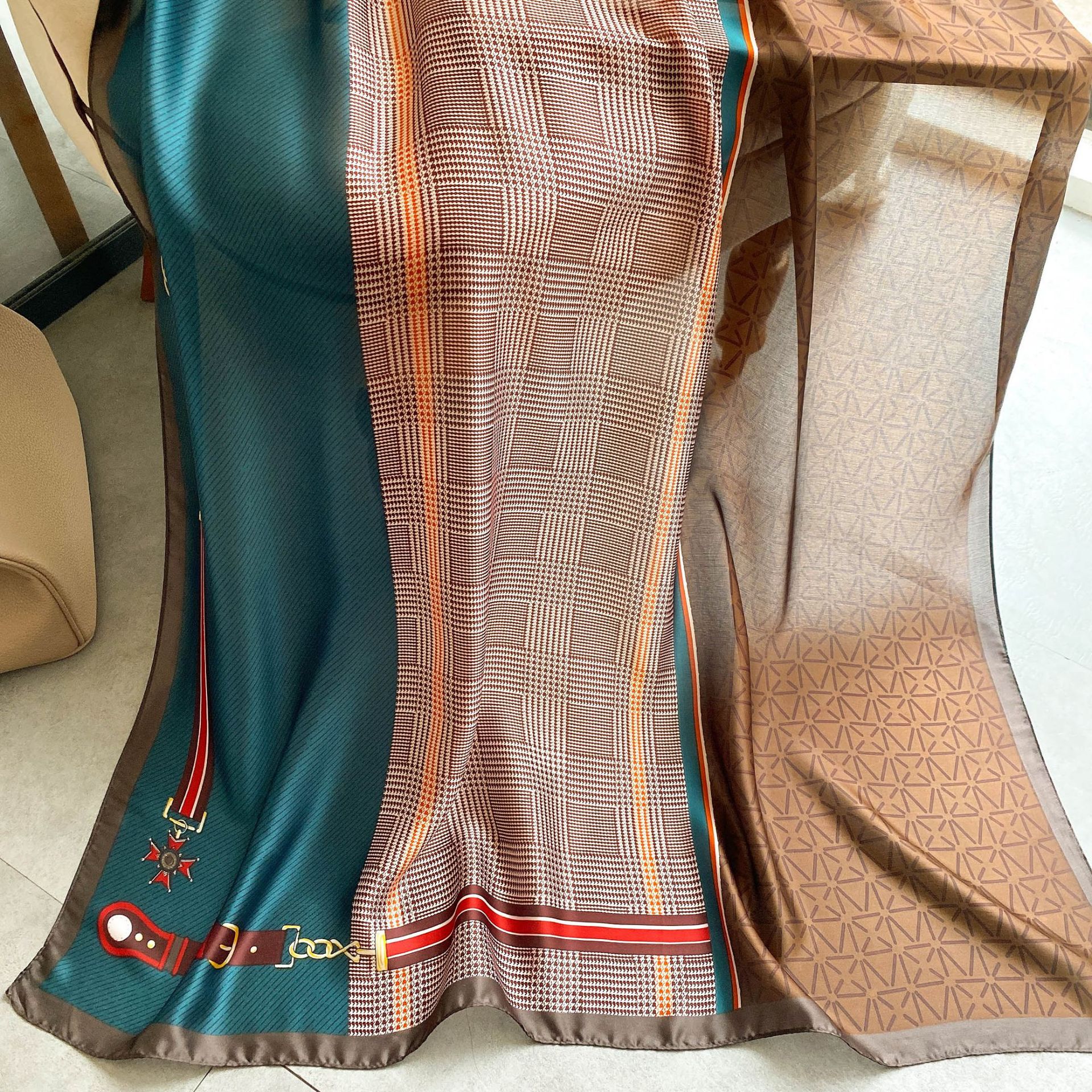 Silk Scarf Women's Spring and Summer Fashion Imitation Silk Travel Versatile Lightweight Air Conditioning Shawl_voghion.com