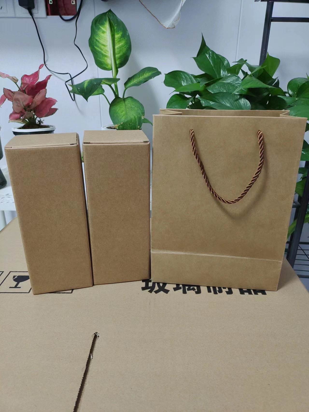 Botellas de vodka al por mayor botellas de vino de vidrio transparentes botellas vacías botellas de vino de frutas botellas de vino de hielo selladas botellas de vino de fabricación propia