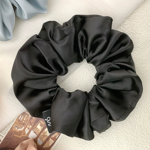 Black satin bowel ring