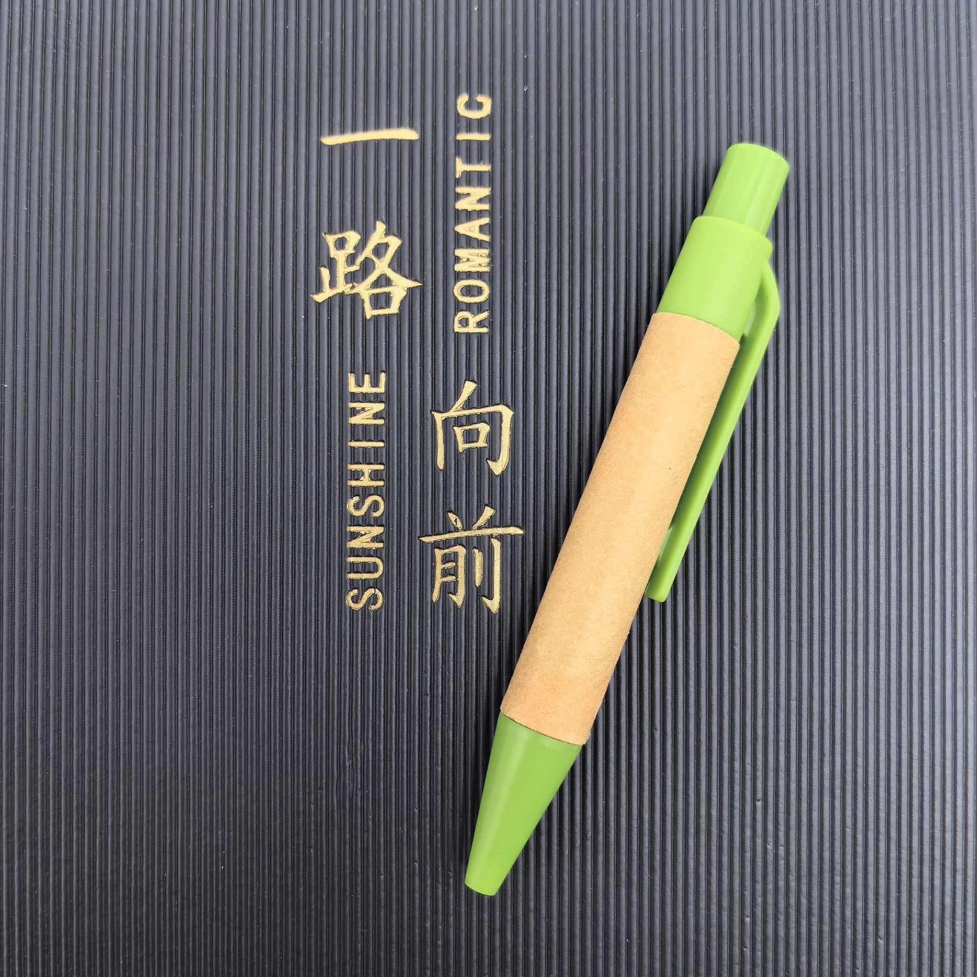 Nuevo tipo personalizado de bolígrafo de tubo de papel puede personalizar longitud de tubo de papel bolígrafo ecológico degradable publicidad bolígrafo