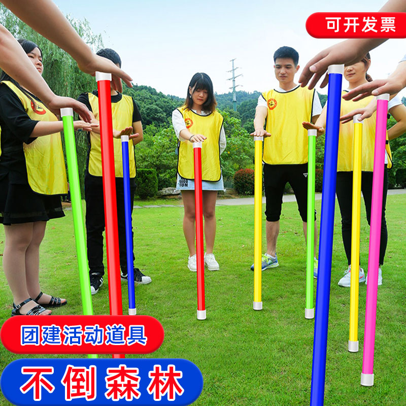 Outdoor Team-Building Activities with Props for Team Development and Expansion on the Beach