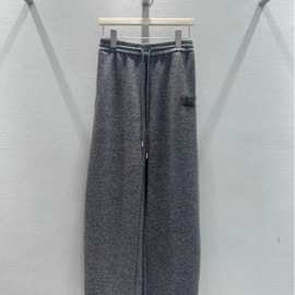 2025秋冬新品系列//针织阔腿休闲裤：羊毛针织面料打造