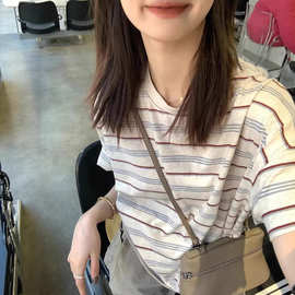 撞色条纹圆领短袖t恤女夏季2026新款舒适感宽松棉质半袖体恤上衣