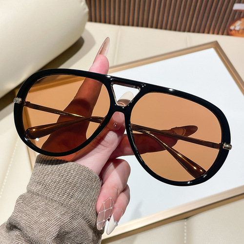 New European and American large-frame toad sunglasses, new retro ins street photography online celebrity, same concave sunglasses
