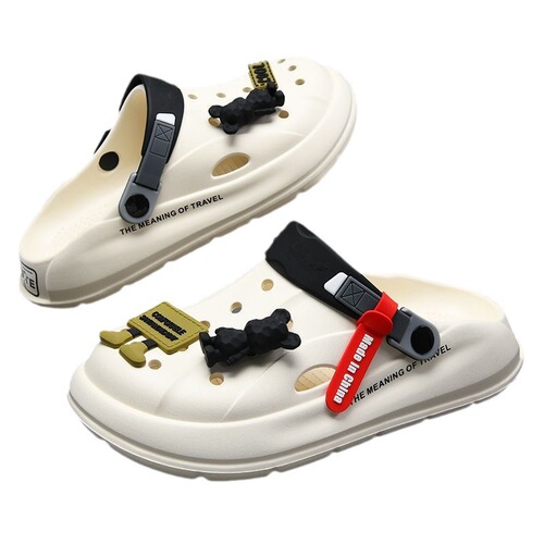 Men's Summer Outdoor Wear Cartoon Trendy Home Use Couple Anti-Slip Hole Sandals with Heel Covers for Women Students