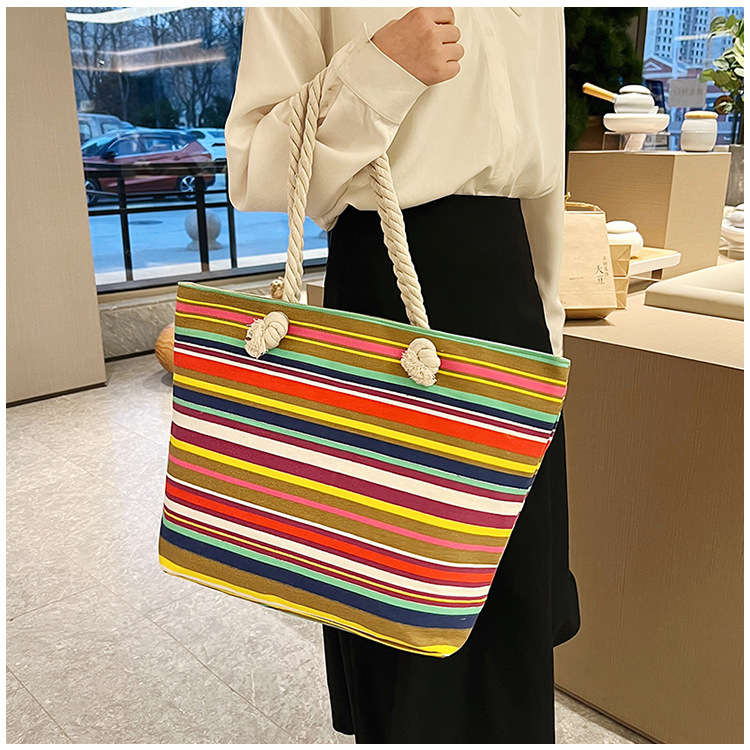 Women's Medium Canvas Geometric Stripe Streetwear Sewing Thread Square Zipper Tote Bag display picture 14