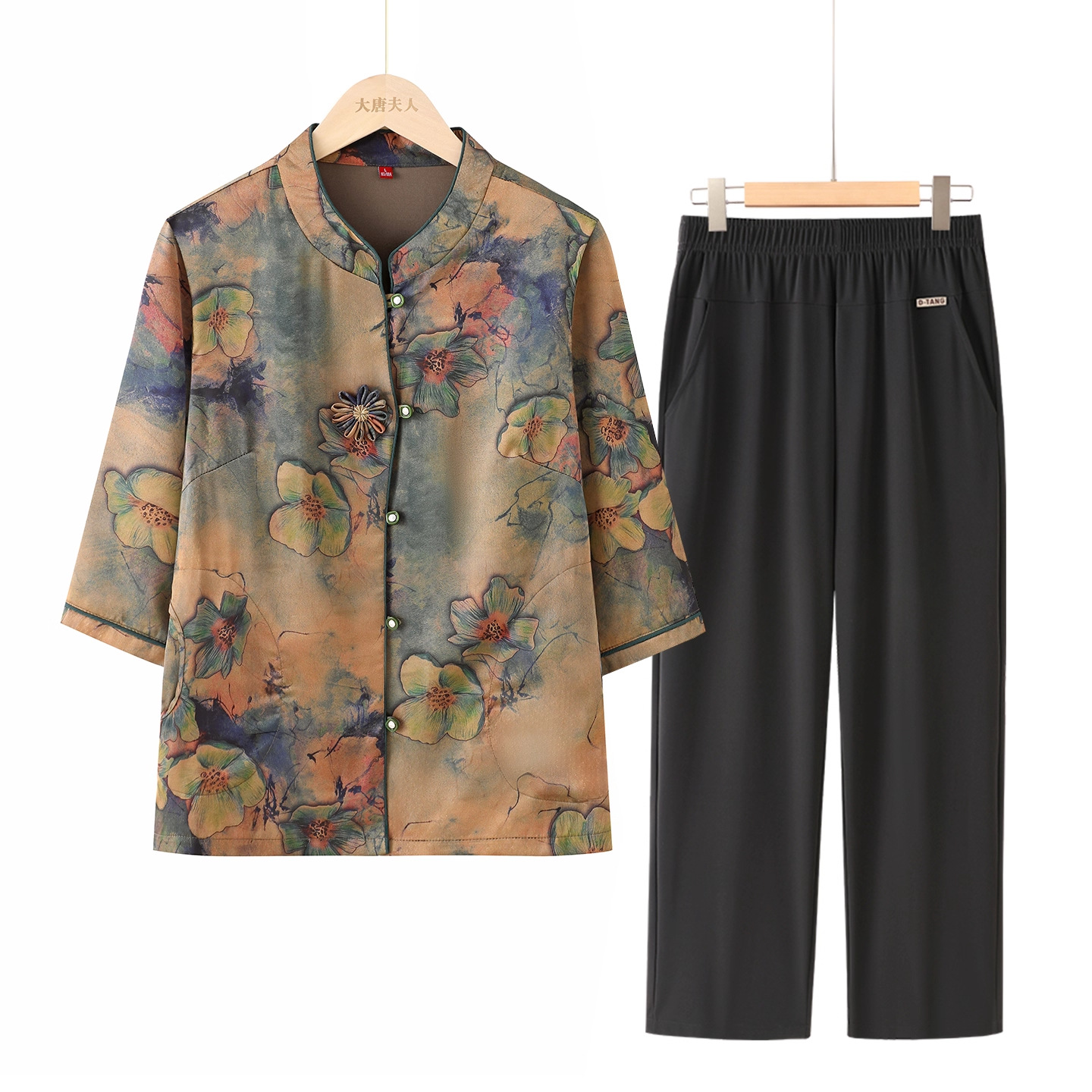 Green black trousers, loose straight fit