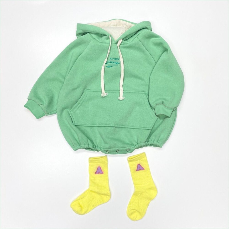 2023春と秋の新商品の子供は簡単で、帽子のアルファベットの服を着て子供のカジュアルな上着を着て卸売りします。|undefined