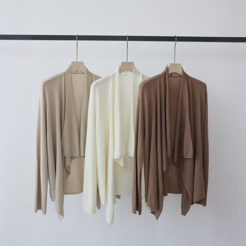 Wool blend early autumn new knitted buttonless cardigan, long-sleeved women's slim-fit casual outerwear jacket Wool blend early autumn new knitted buttonless cardigan, long-sleeved women's slim-fit casual outerwear jacket