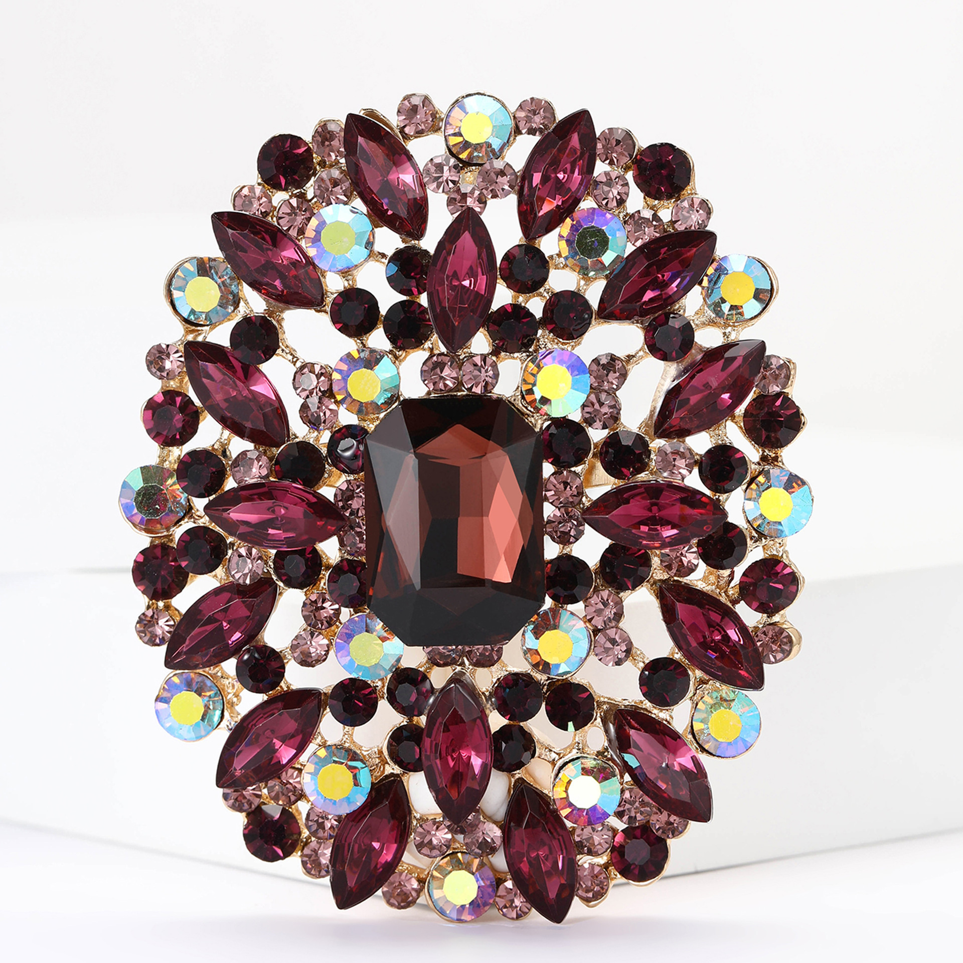 66g Weight Rhinestones Inlay Material Brooches Classification Business, Date, Cocktail Party Occasion Alloy Material Geometric Pattern All Seasons Season Women's Gender Retro Style Retro Pin Geometric Alloy Rhinestones Women's Brooches 2