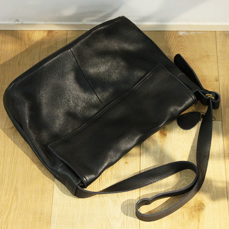 Leather capacious bag strap one shoulder, shoulder bag, one-shoulder bag, genuine leather, cowhide