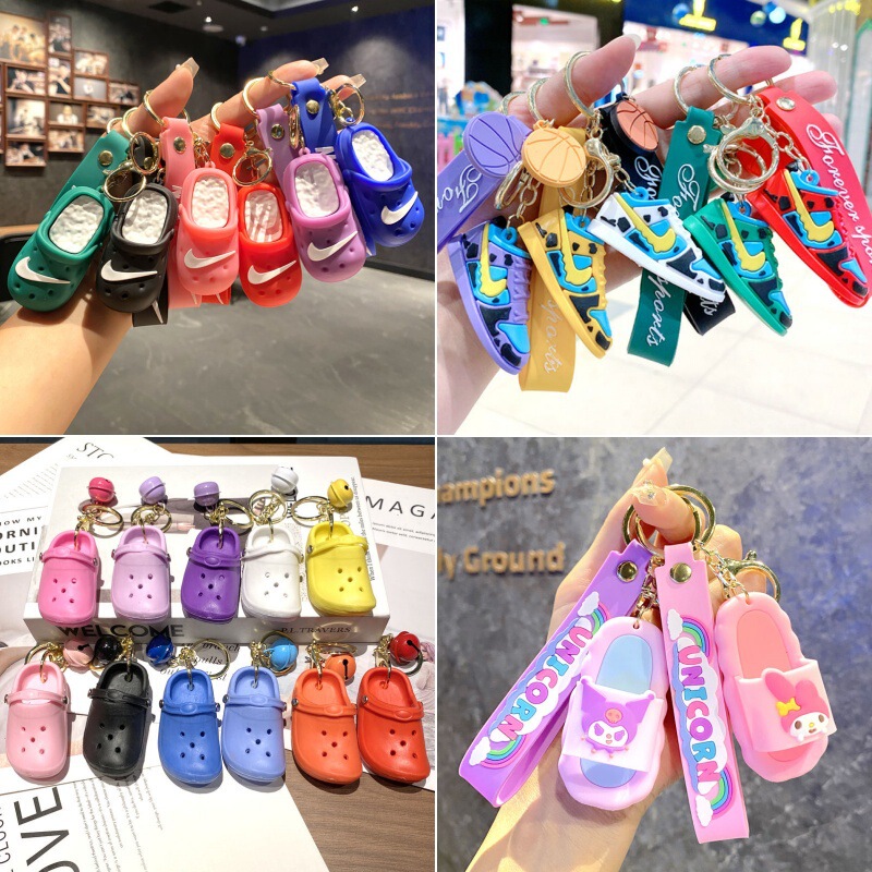 Amazon's Hottest Slippers Keychain Mini Clogs Keychain Couple School Bag Pendant Doll Machine Small Gift